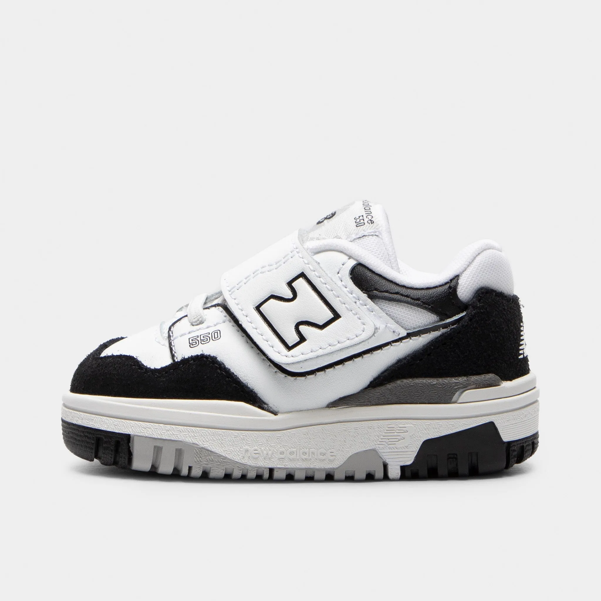 Stable base Textured Outsole Pattern New Balance Infants' IHB550CA White / Black