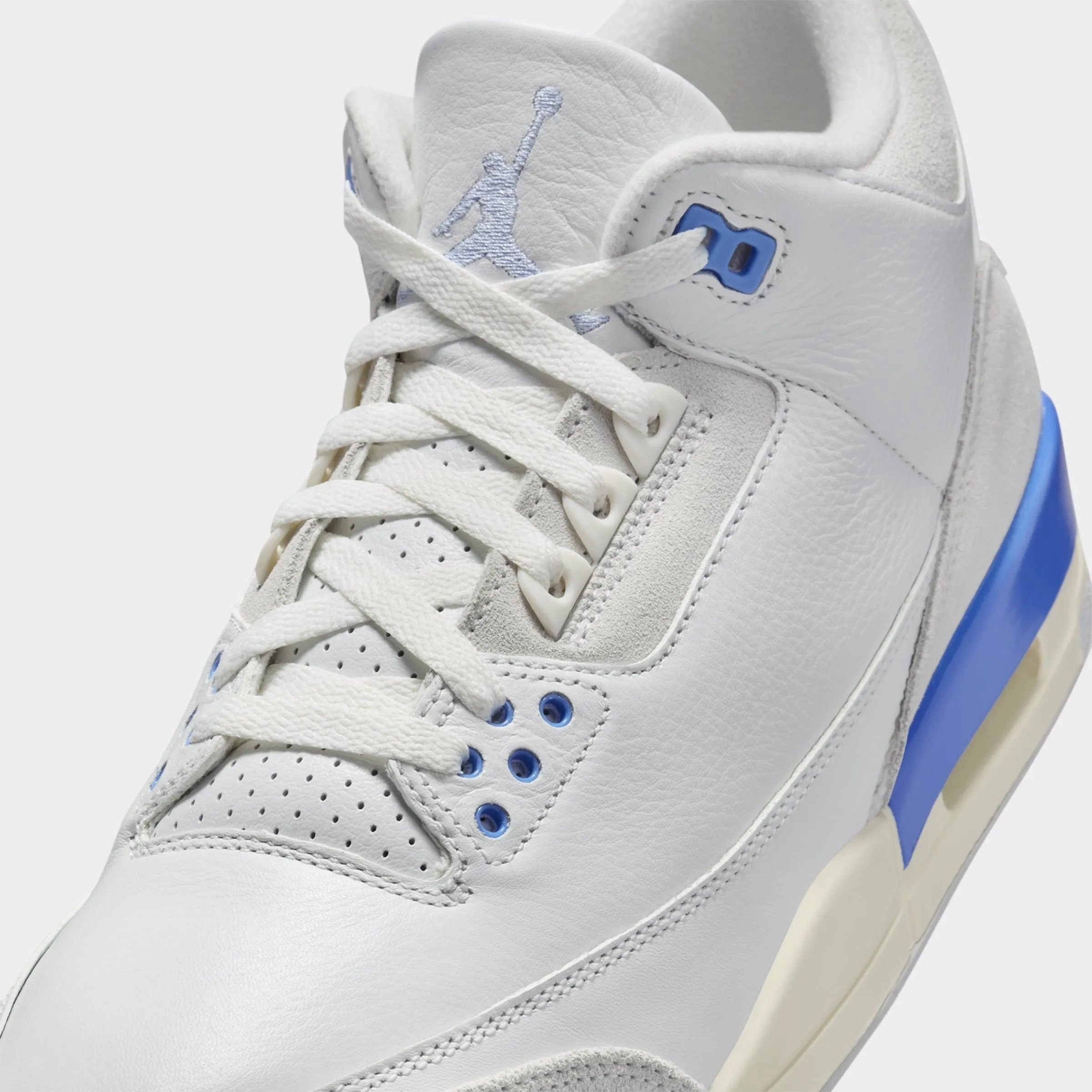 Agile Jump Performance Jordan 3 Retro Summit White / Hydrogen Blue - Legend Blue