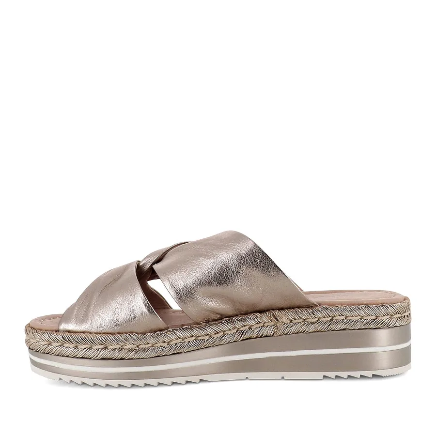 Light Slip-On ACTON - PLATINO LEATHER