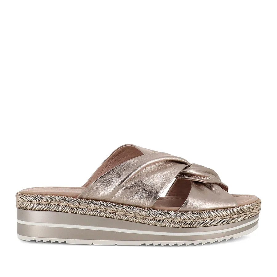ACTON - PLATINO LEATHER Cool Fit Versatile