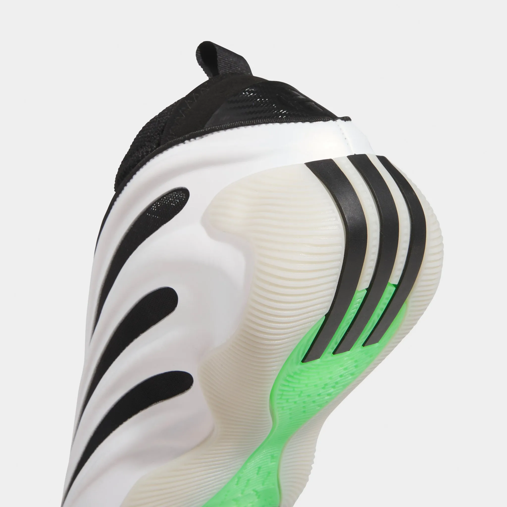 Comfort Edge Performance Oriented adidas Harden Volume 9 Gold / Black