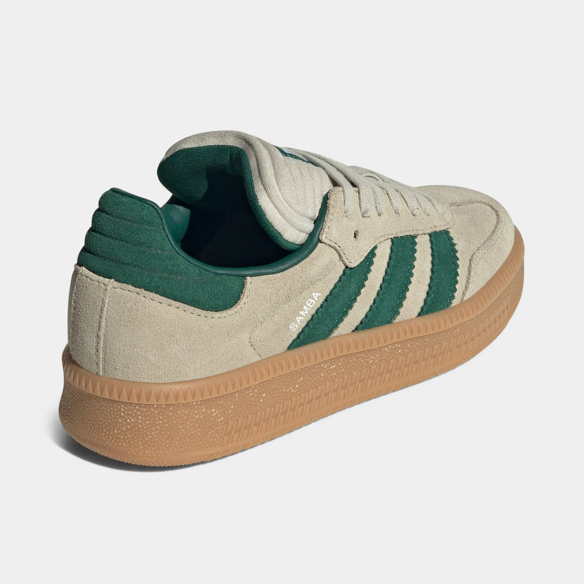 Heat dissipation Natural motion adidas Juniors' Samba XLG Tan / Green