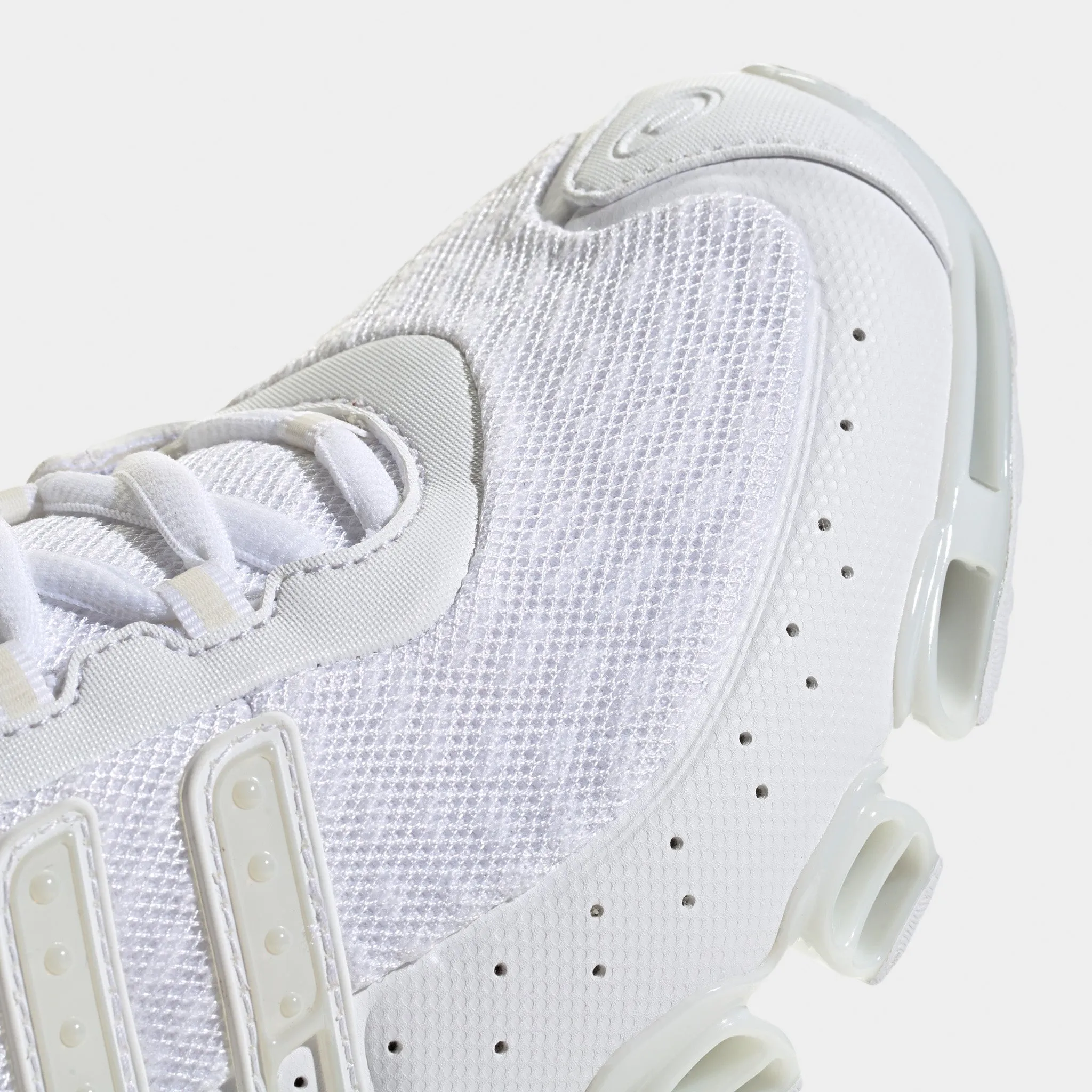 Busy Schedule Unbeatable performance adidas Megaride White / White - Grey One