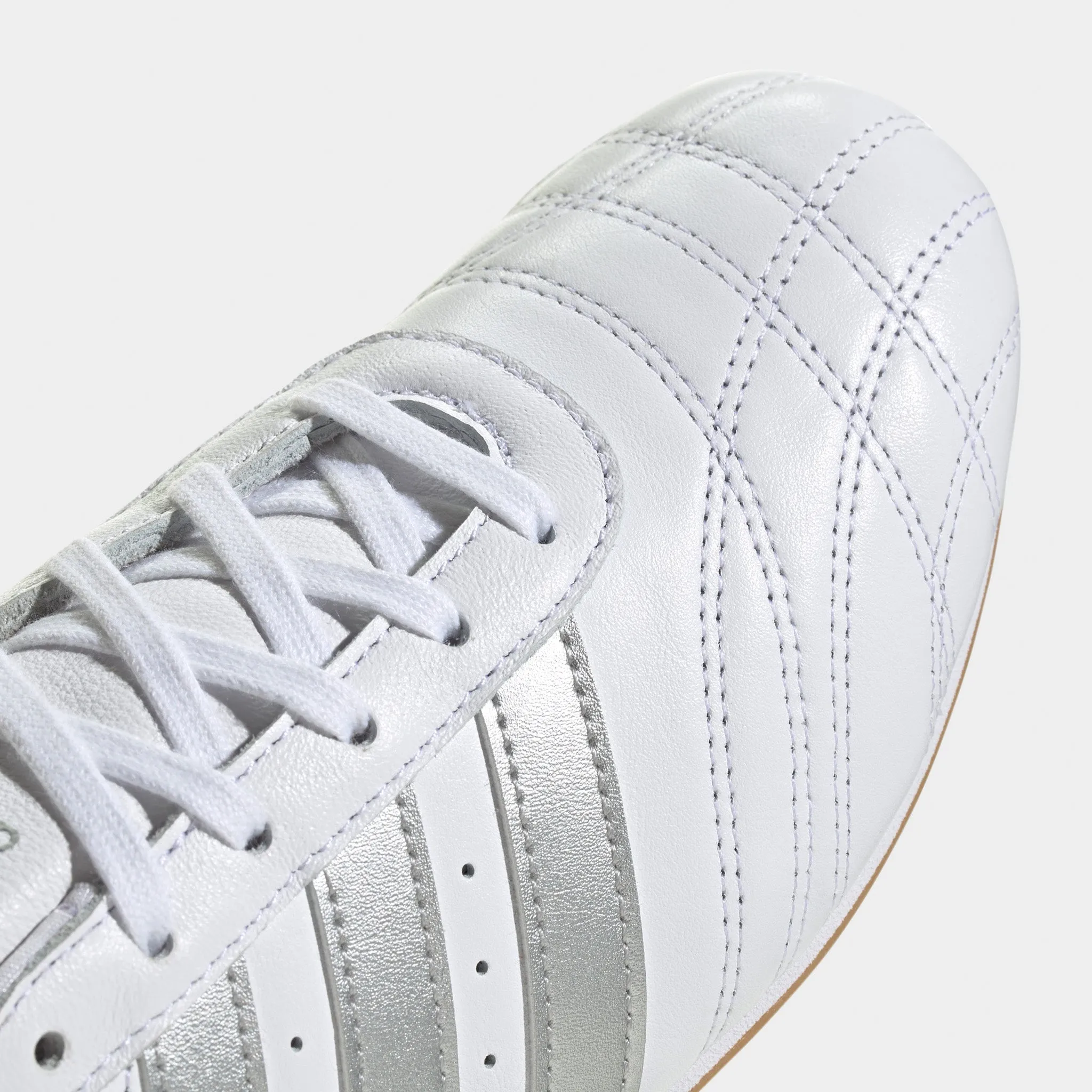 Odor   Resistant Slim Shape adidas Women's Taekwondo Lace White / Silver - Gum