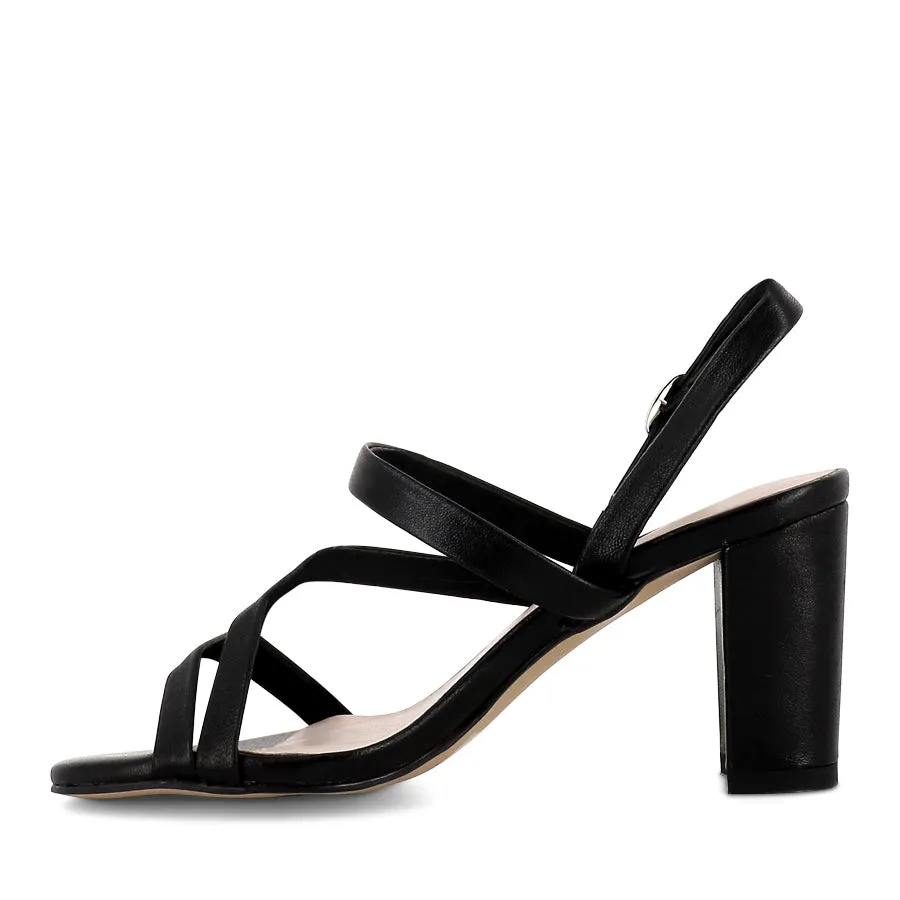 GOLDA - BLACK LEATHER Comfortable Walk