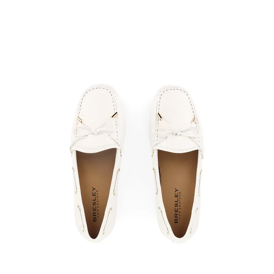 DETOUR - WHITE LEATHER Effortless Wear