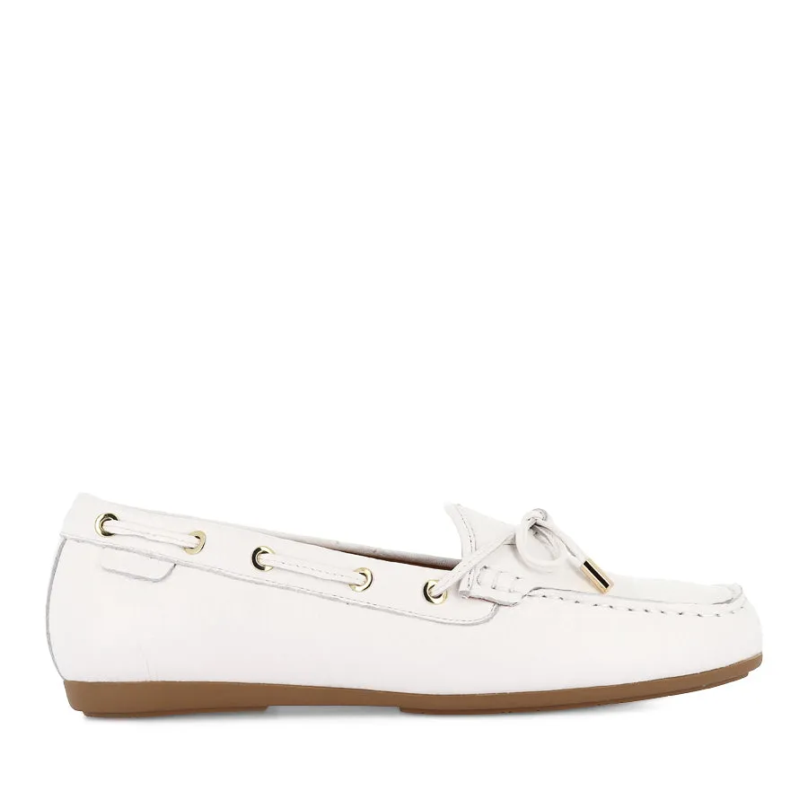 DETOUR - WHITE LEATHER Stylish Support Effortless Walk