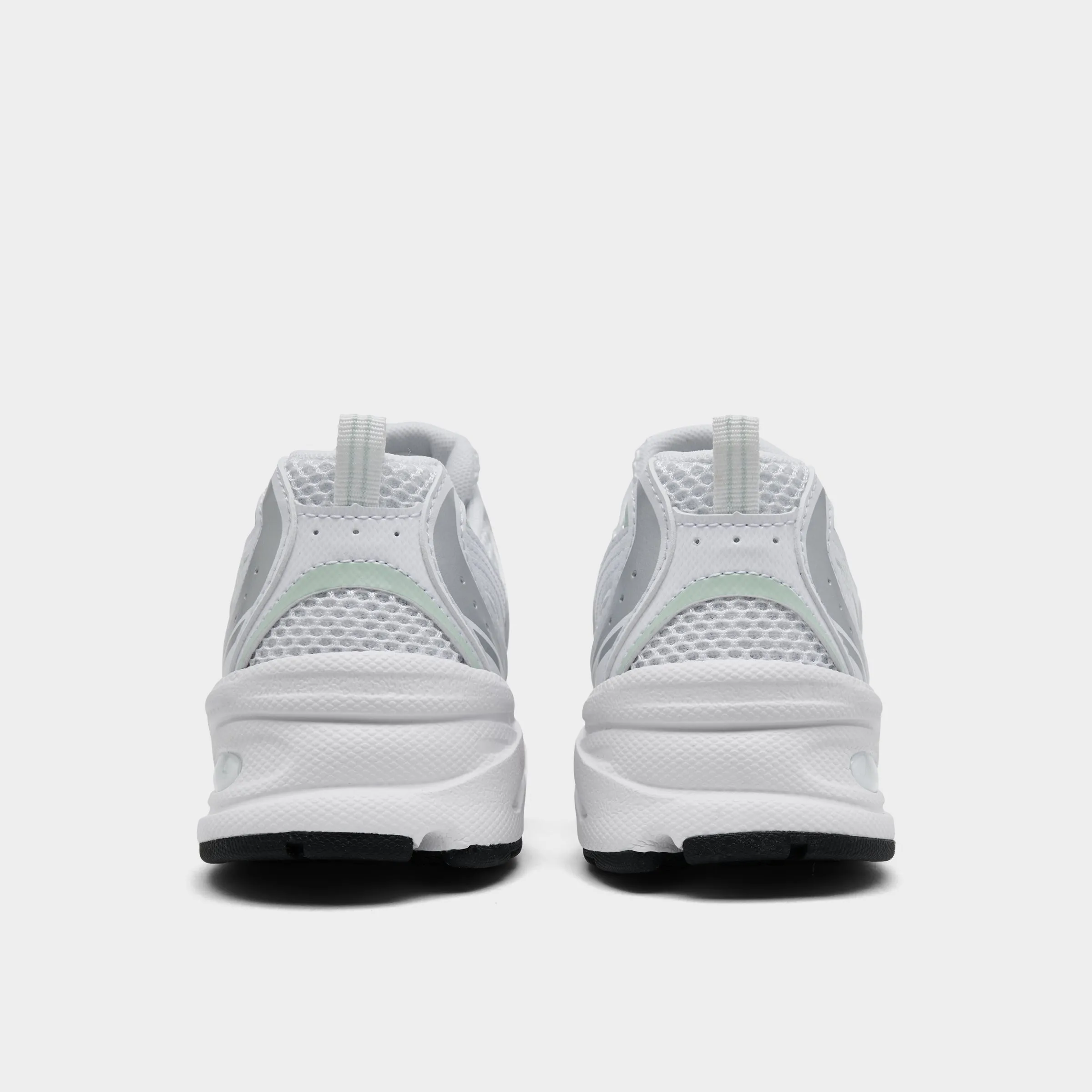 New Balance Juniors' 530 White / Silver Unique Design Thermoregulating Layer