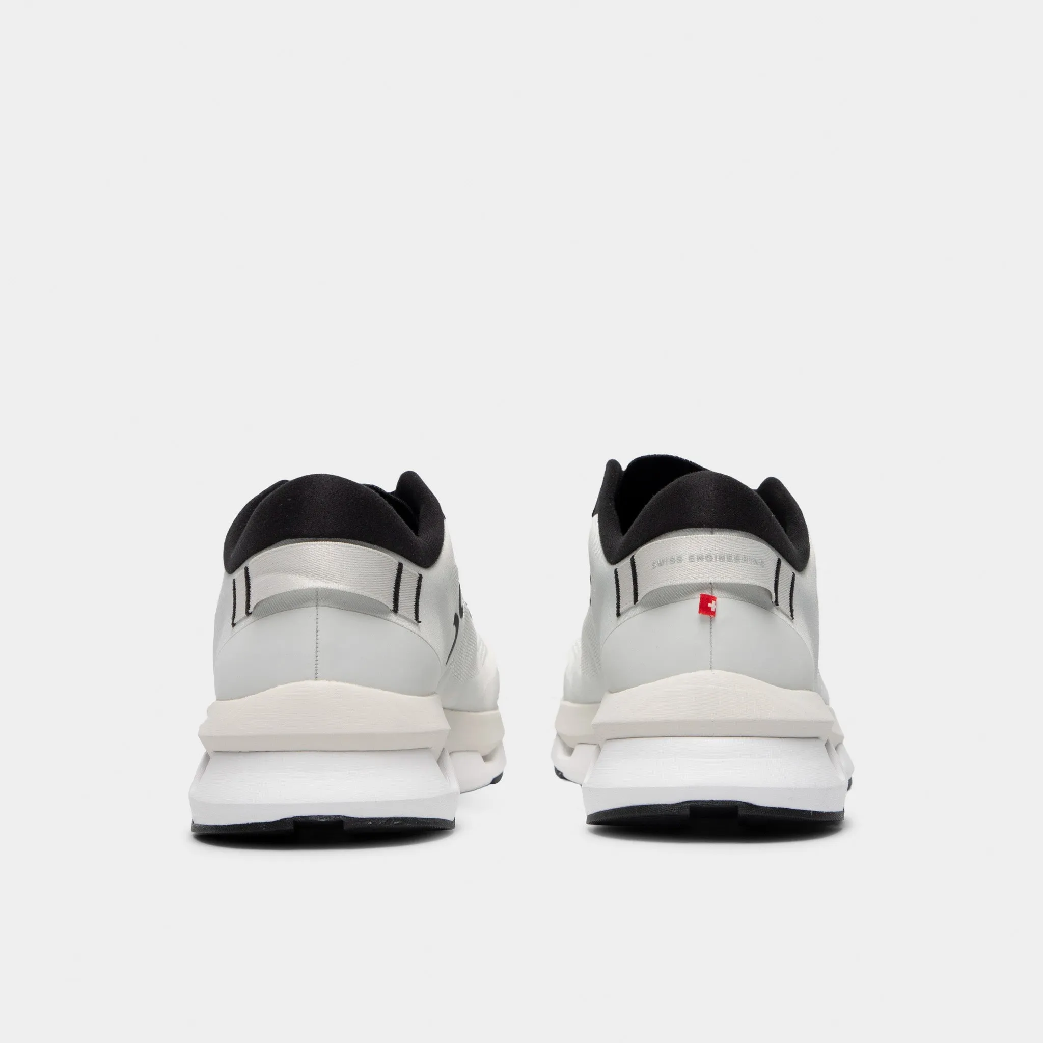 On Cloudzone Ice / Black Everyday