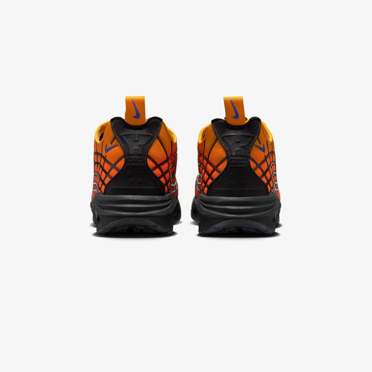 Air Max SNDR SP x Kids of Immigrants hook - and - loop closure