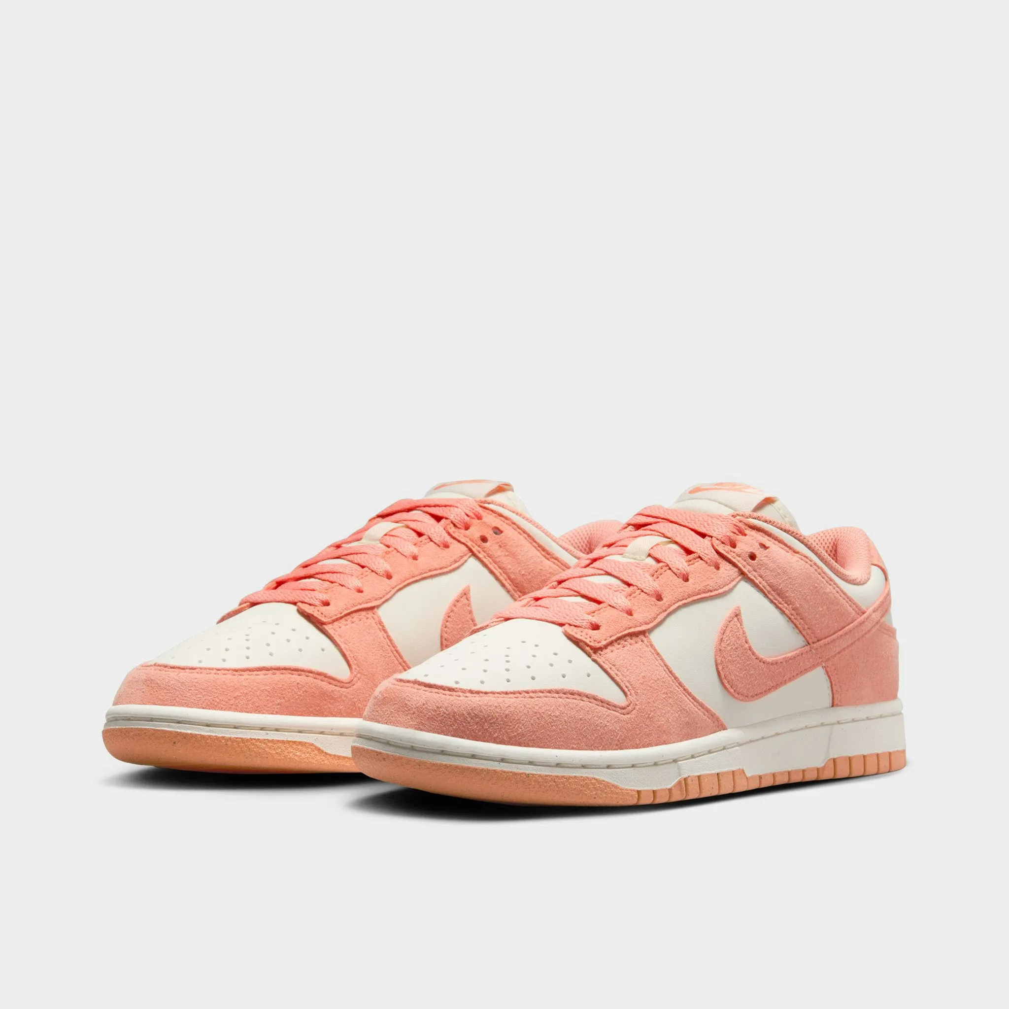 Dynamic Fit Technology Nike Women's Dunk Low Soft Pearl / Apricot Agate - White