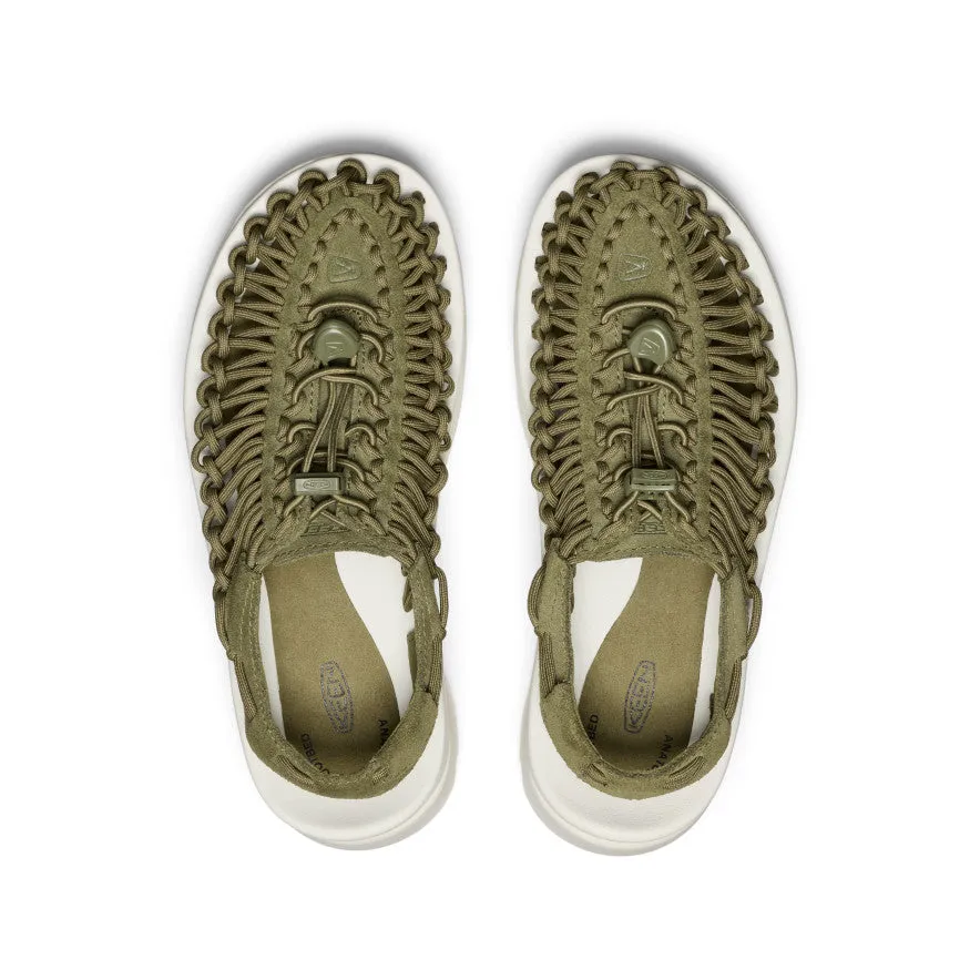 Adventurous skateboarders - specific functions All Gender UNEEK PLT Sneaker  |  Martini Olive/Star White