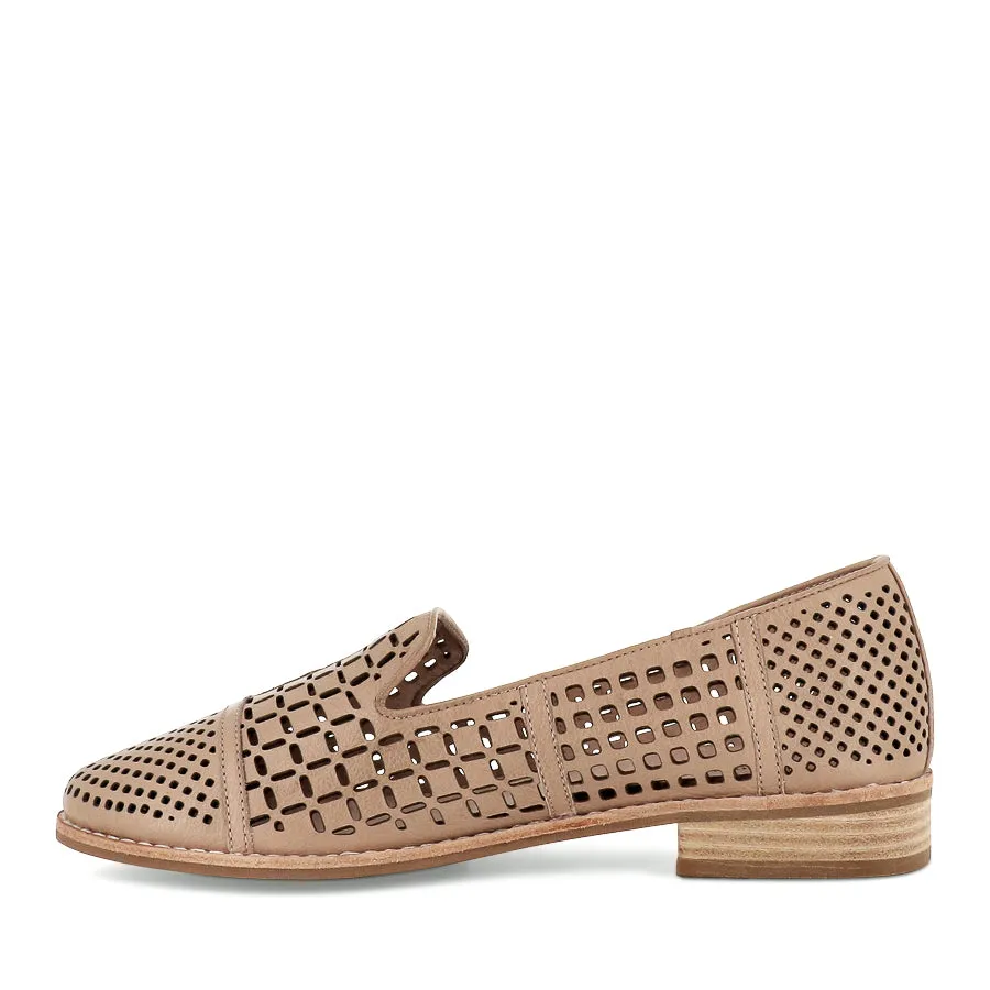 ALYCIA - NUDE LEATHER Street View Classic Footwear