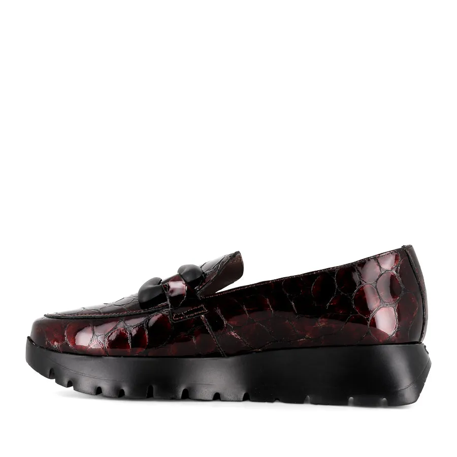 AMIRS A-2430 - CUERO CROC PATENT Chunky Sole Cool Step