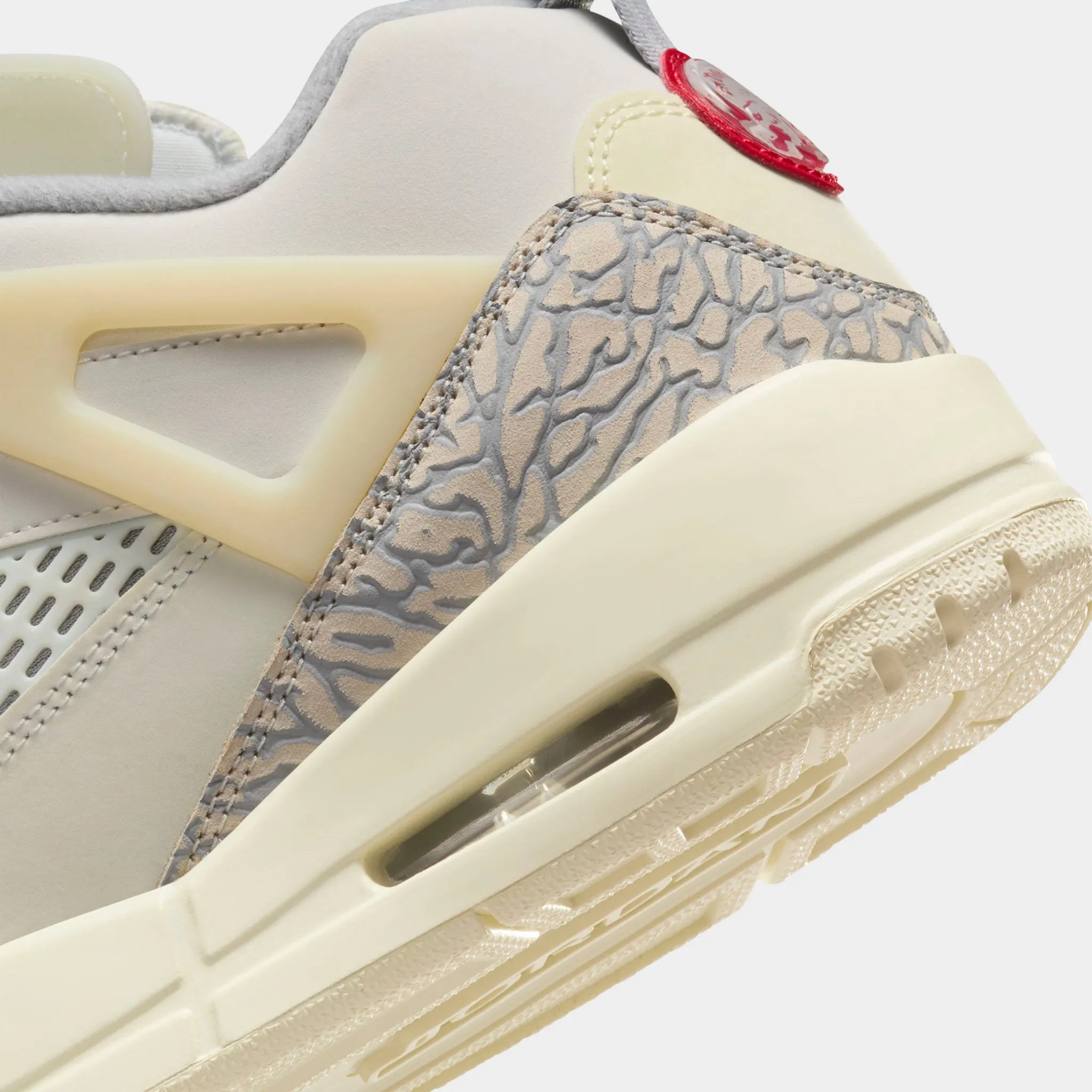 Light Jump Jordan Spizike Low Sail / University Red - Coconut Milk