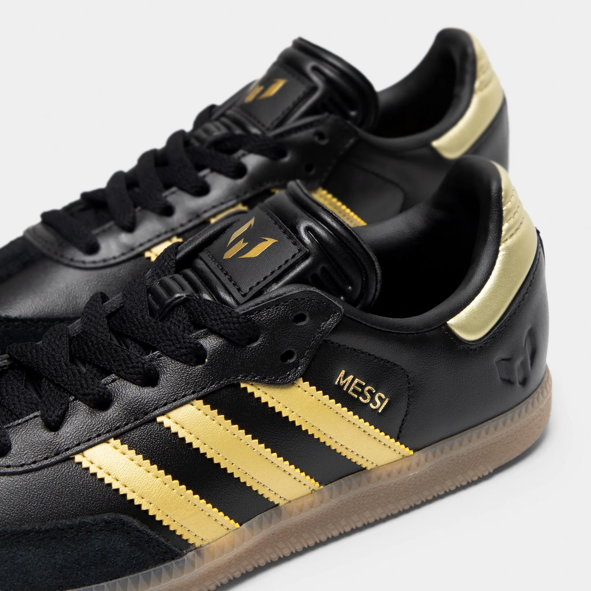 adidas Juniors' Samba Messi Core Black / Gold Metallic - Gum Quick lacing Sculpted durability