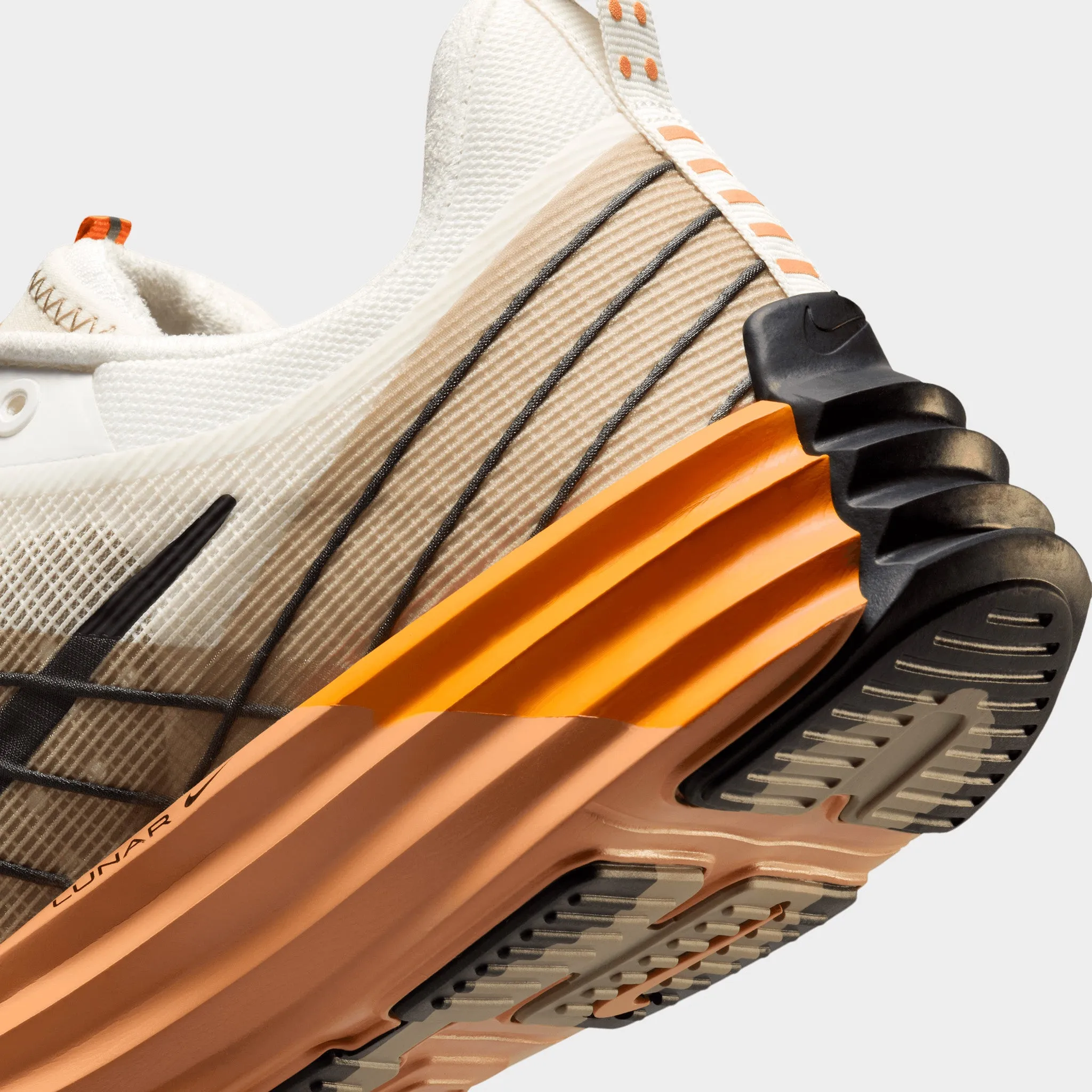 Nike Lunar Roam Summit White / Black - Coconut Milk Sport Aesthetic Grip Technology