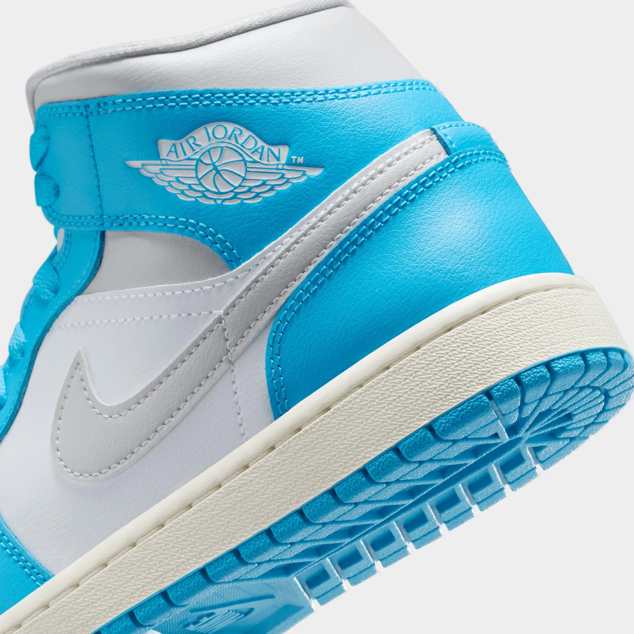 Sharp Cuts Power Flex Jordan Women's 1 Mid Dark Powder Blue / Neutral Grey - White