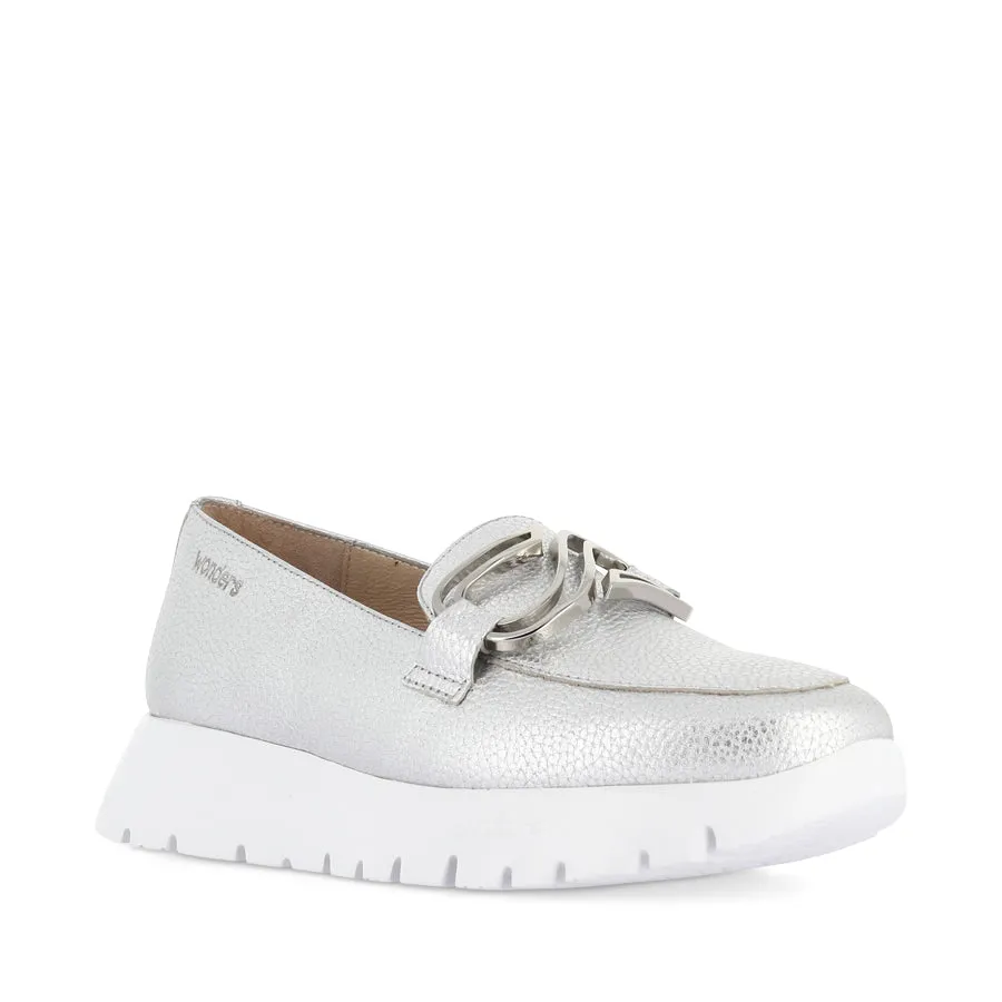 ARIANA A-2462 - SILVER LEATHER Influencer Choice