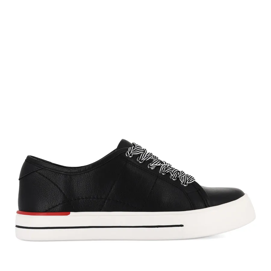 ASHLEEN W - BLACK LEATHER urban vibe