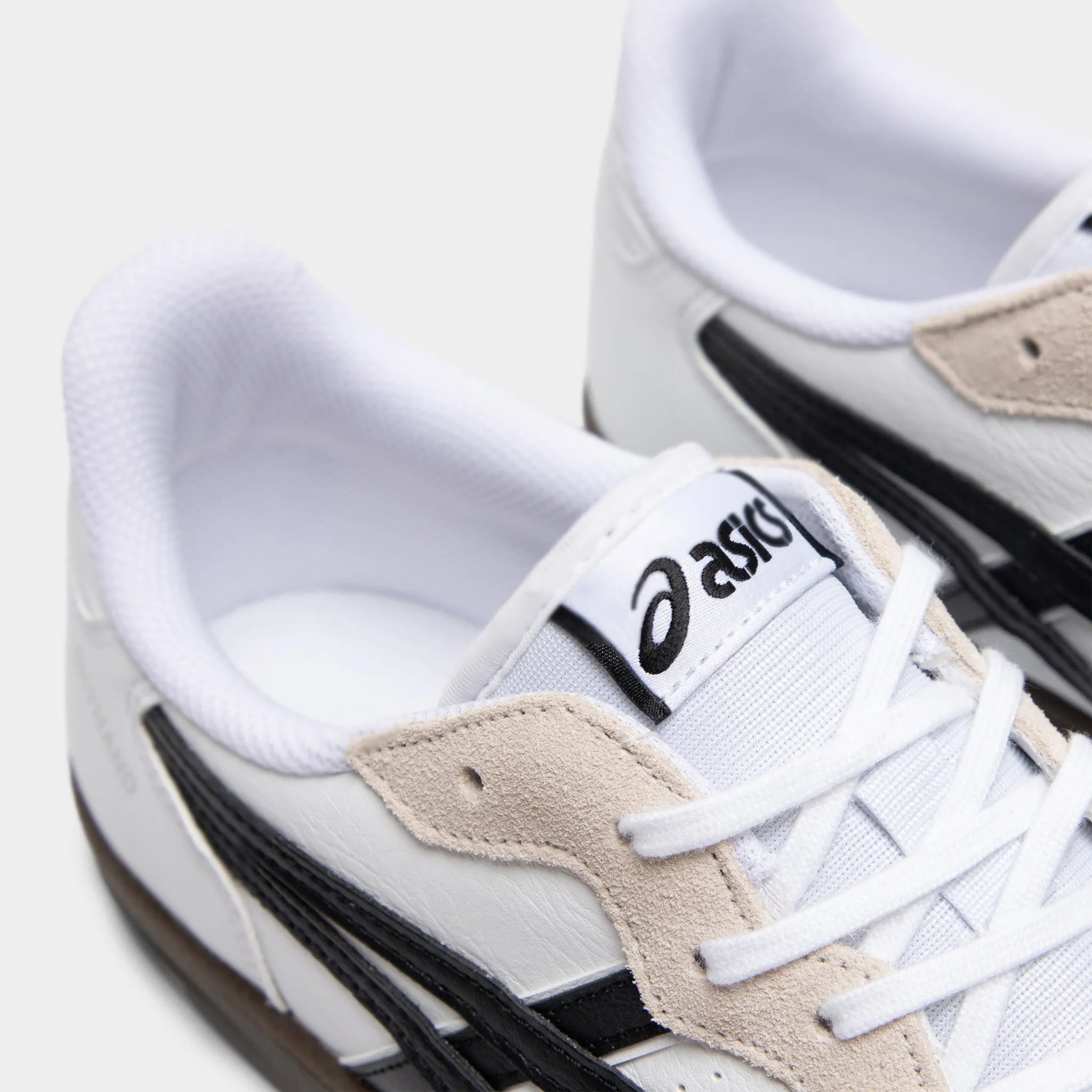 Pressure Dispersion Zero Break In Comfort ASICS Skyhand OG White / Black