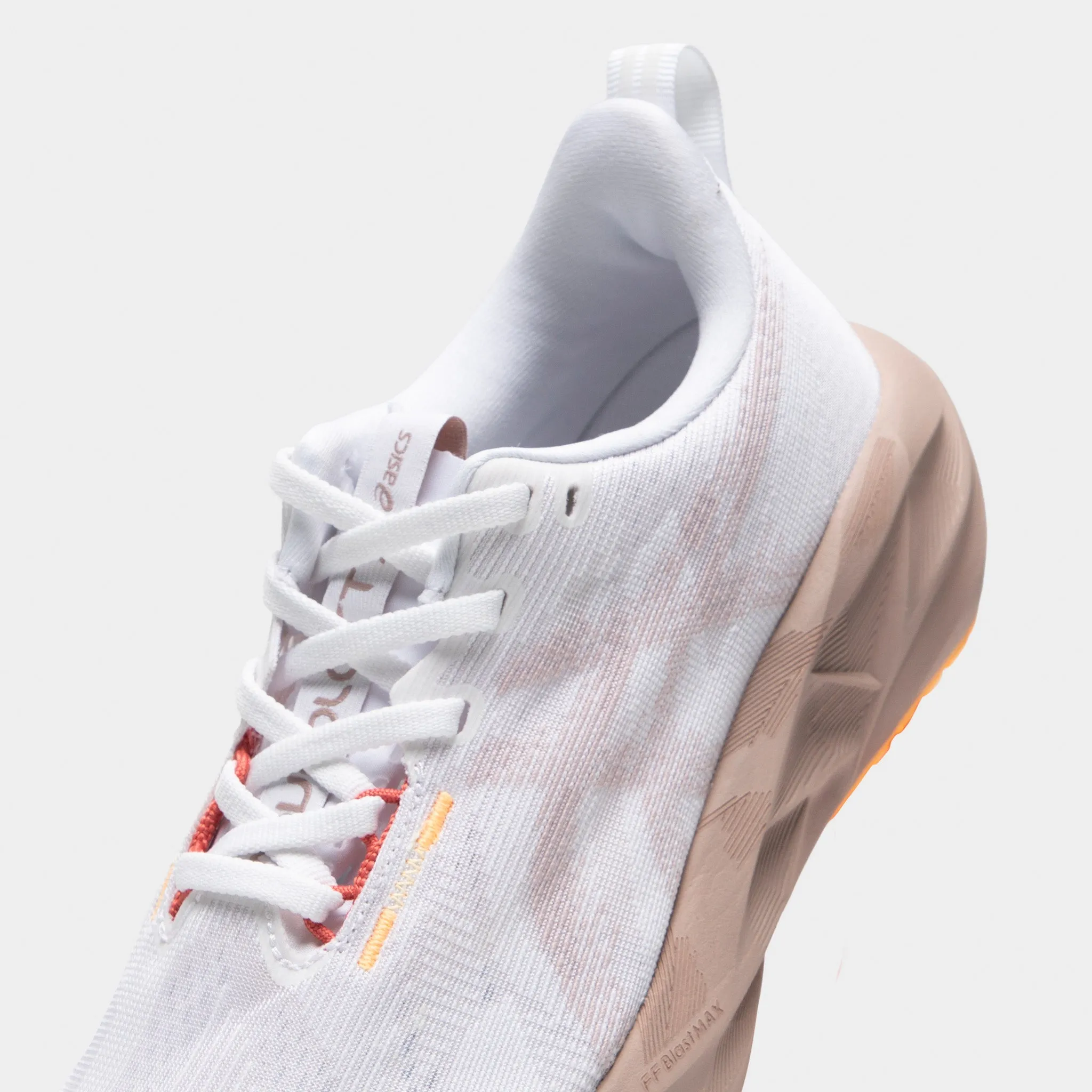 Cross Training Ready Lace Up Closure Mechanism ASICS Women's Novablast 5 White / Fawn