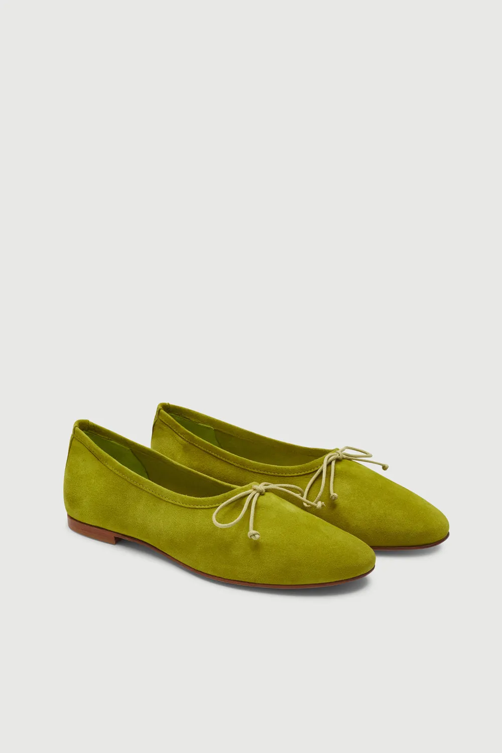 Supportive Comfort Shoes Moon Camp Ava Ballet Flats in Lime Suede