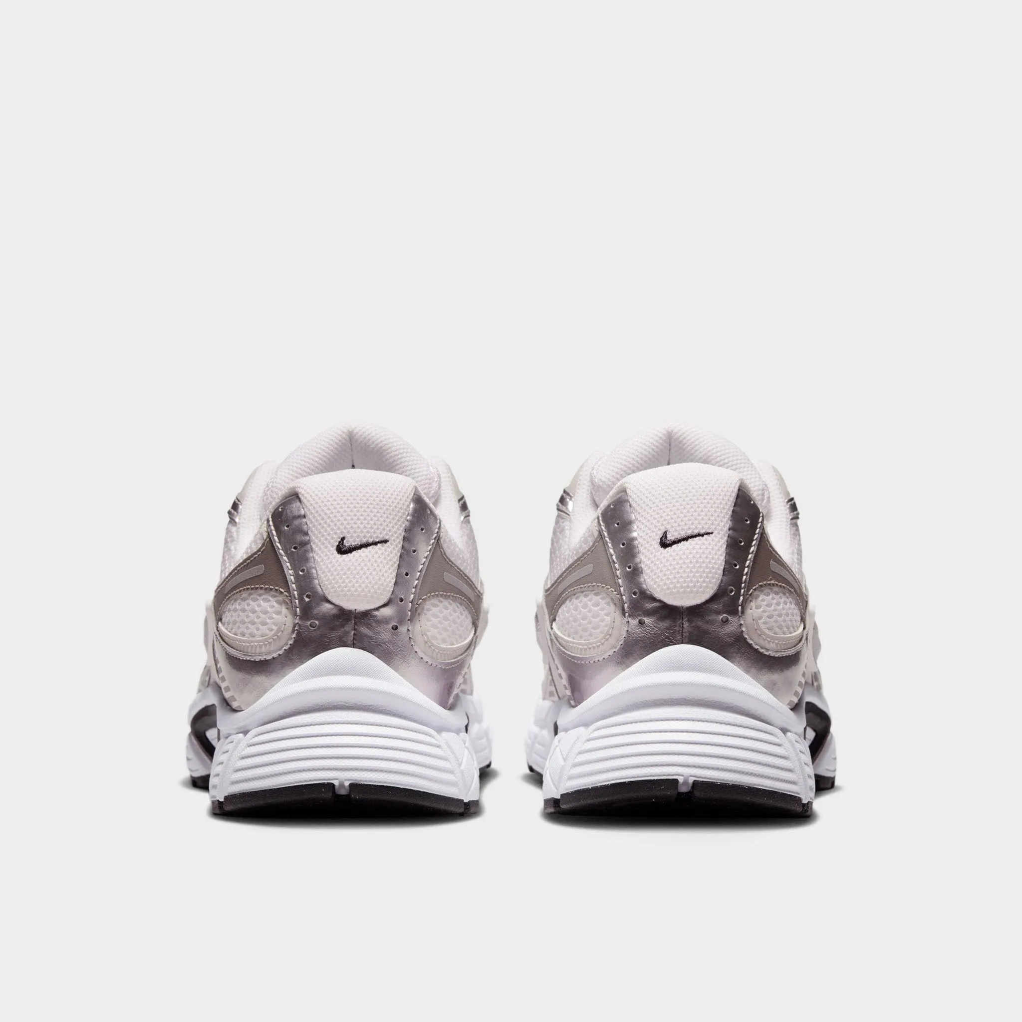 Nike V5 RNR White / Black Lightness Odor Control Tech