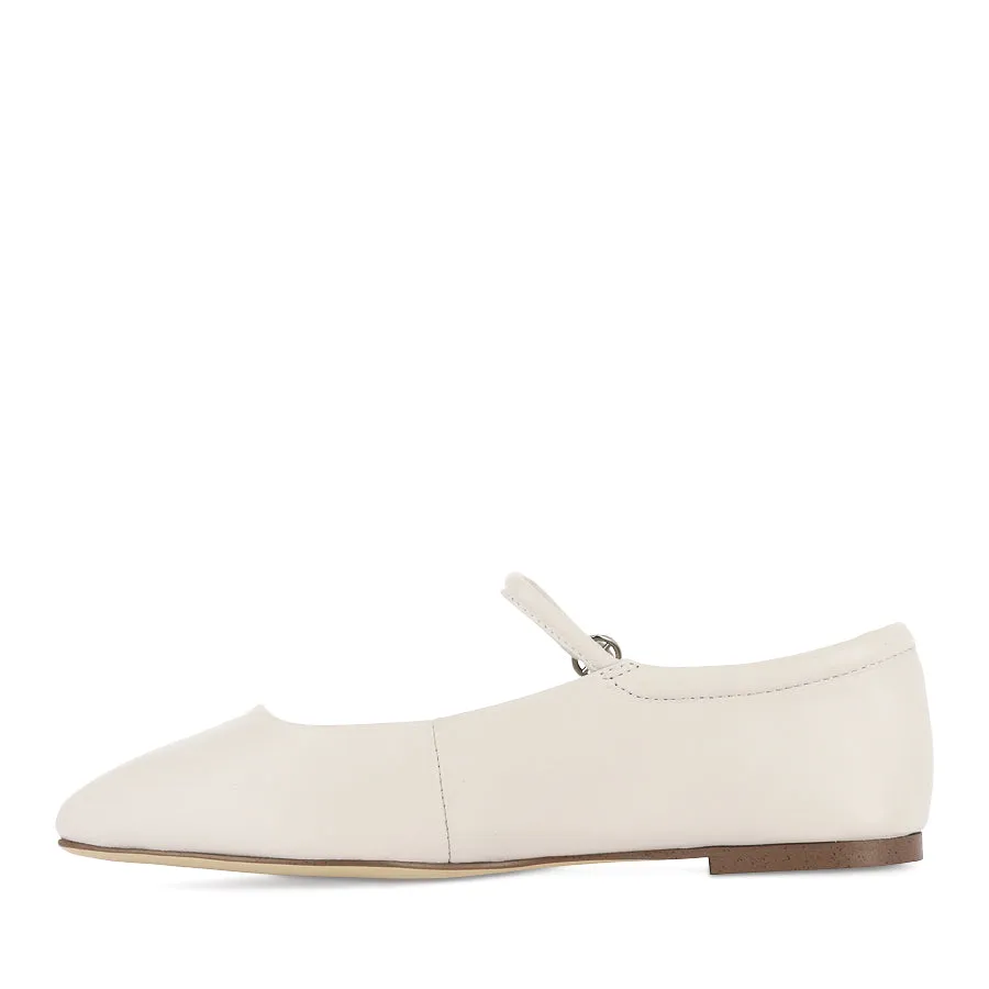 Fragrance Walk BAMBI - DOVE NAPPA