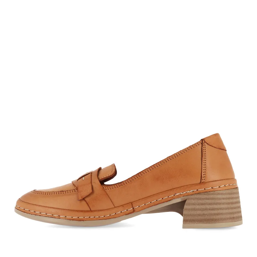 BEE - COCONUT LEATHER Everyday Shoes Lawyer Attire