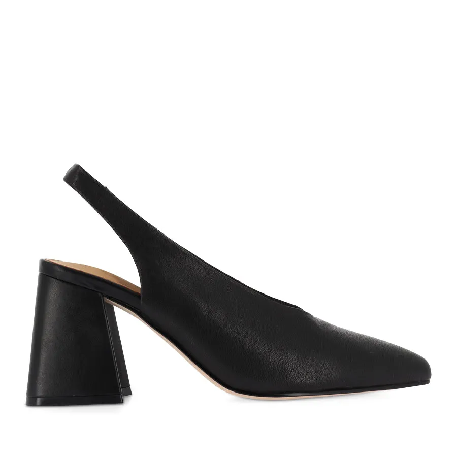 BEYAH - BLACK LEATHER Versatile Sole Lagoon Step
