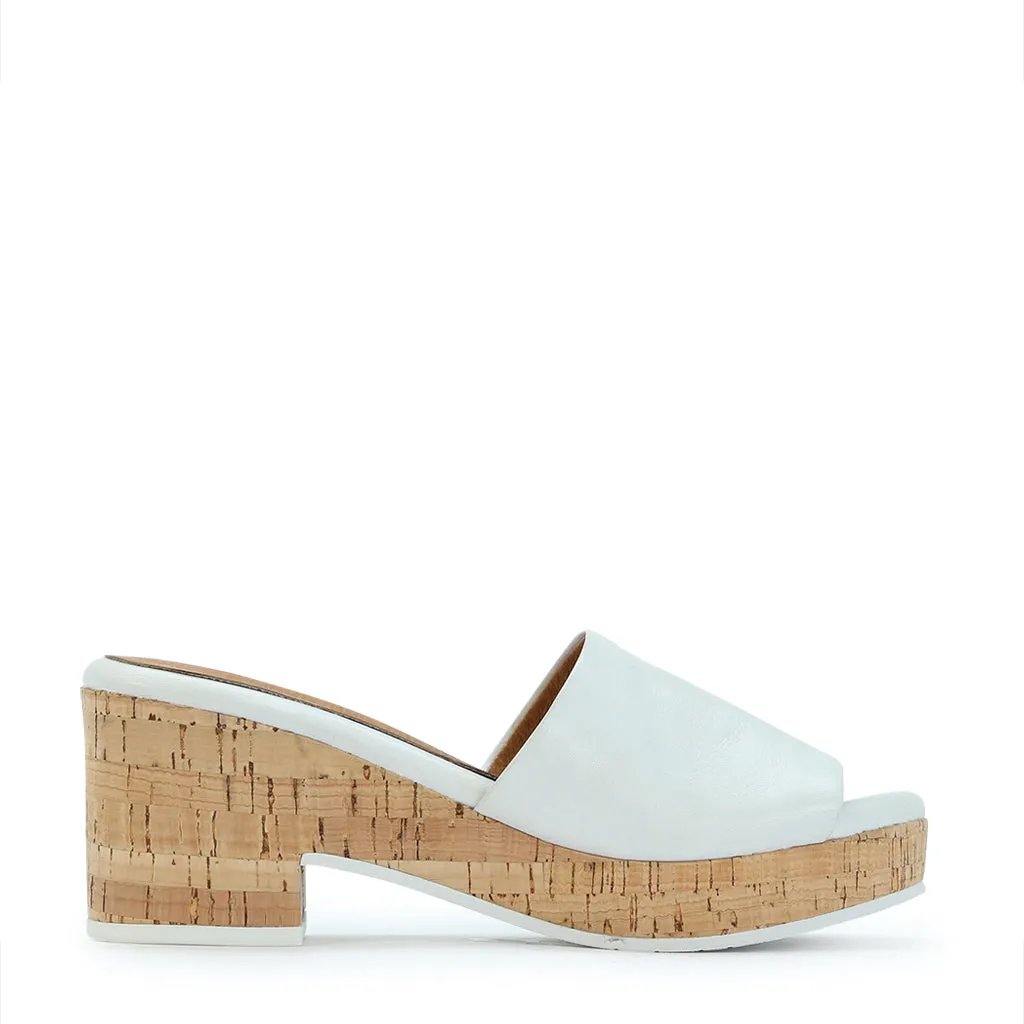 Bleet/V Heeled Slides Lake View