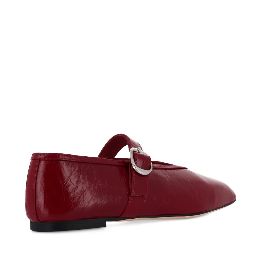 BOBBI - BERRY CRINKLE Sand Step Fashion Footwear