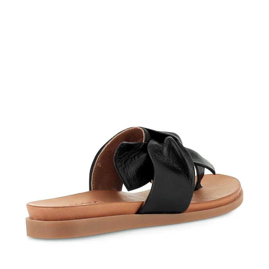 Innovative Features BRIE - BLACK LEATHER