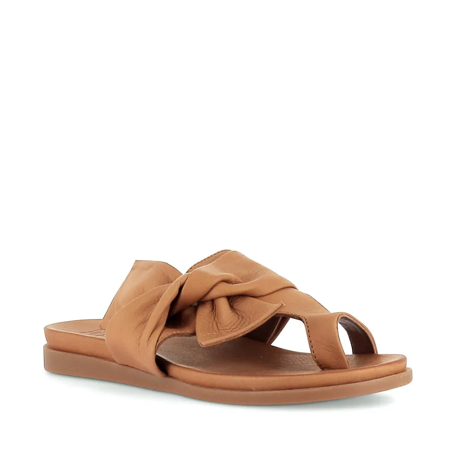 Relaxed Beach Walk BRIE - TAN LEATHER