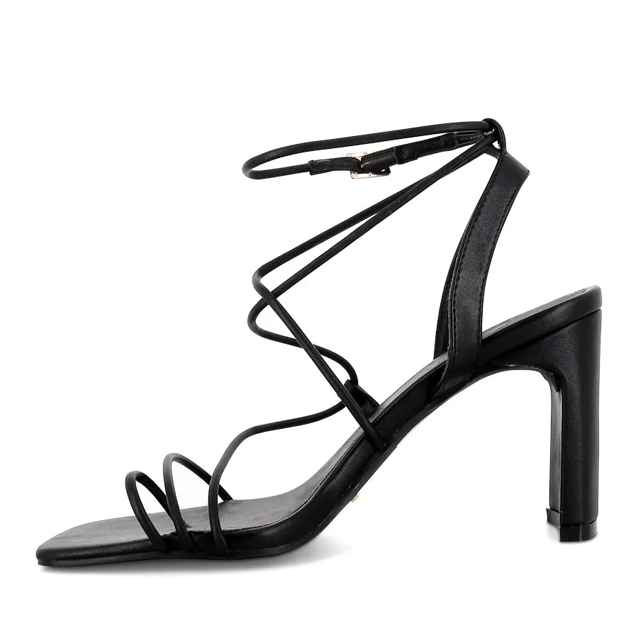 BRISA - BLACK Stylish Slip Comfort Fit