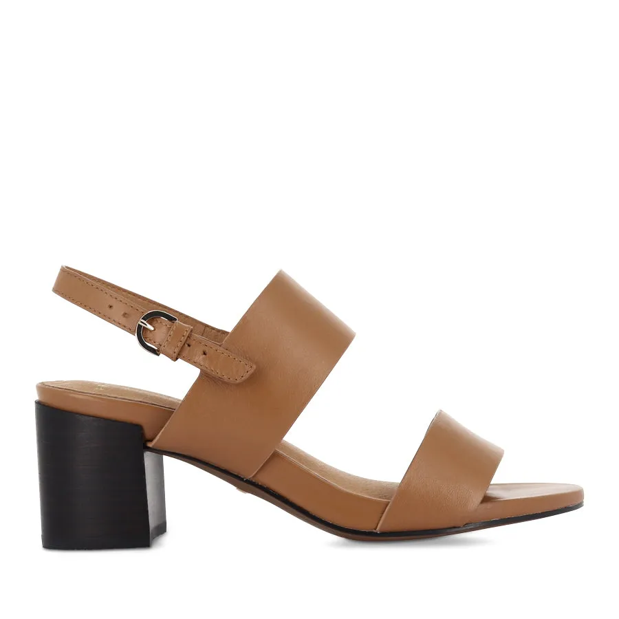 CAMDEN - TAN LEATHER Chic Comfort Shoes Flower Path