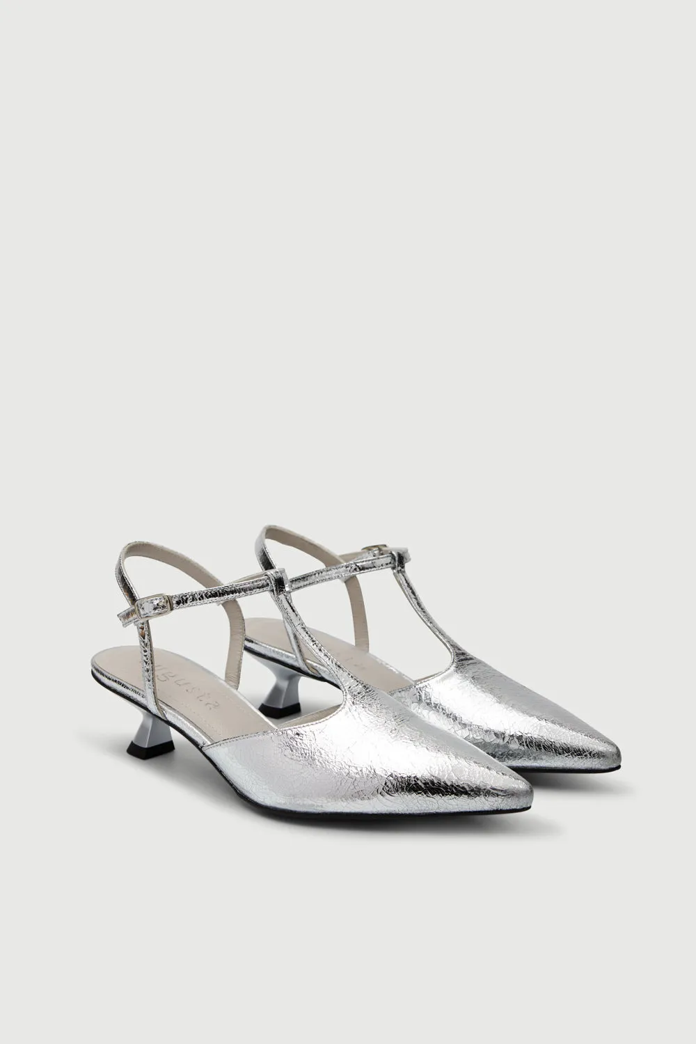 Camila Pumps in Silver Leather Supportive Cushion Comfort footbed