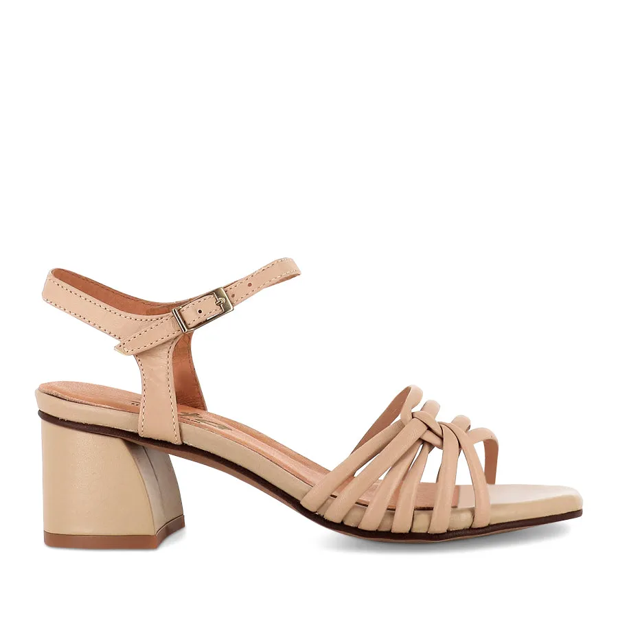 CARLY - BEIGE LEATHER Sleek Fit Cinema look
