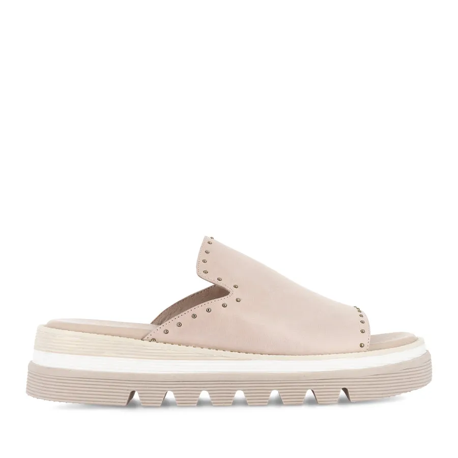 SOYCE - ALMOND LEATHER Pet Jog