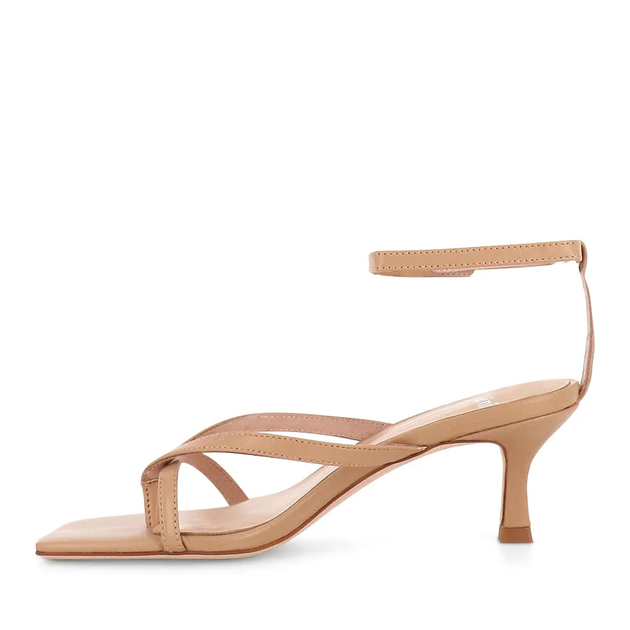 DENE - NUDE LEATHER Timeless Fit