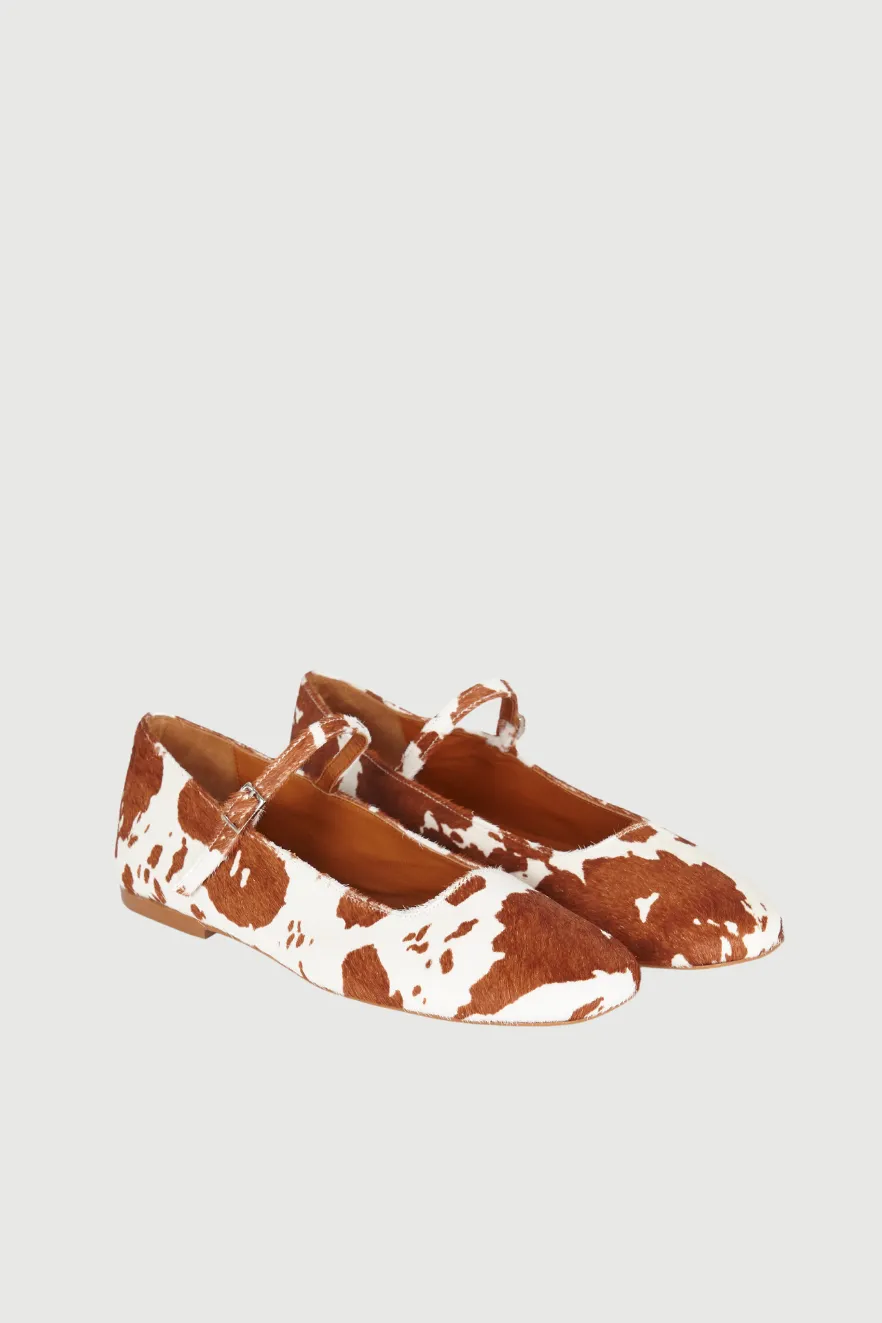V neck Julieta Mary Janes in Cow Print Calf Hair
