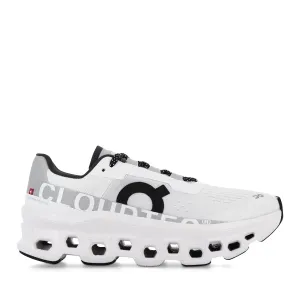 CLOUDMONSTER 1 W - ALL WHITE Flexible Design running during a foggy day