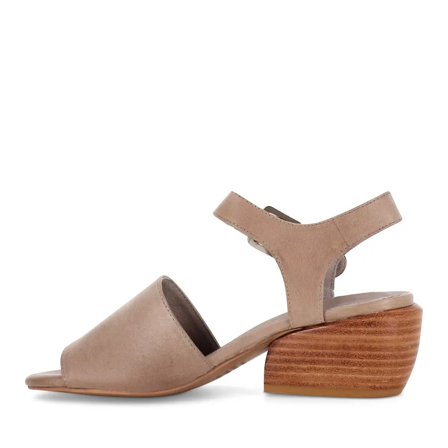Trendy Walk Fashionable Flats EMRIC - WARM TAUPE LEATHER