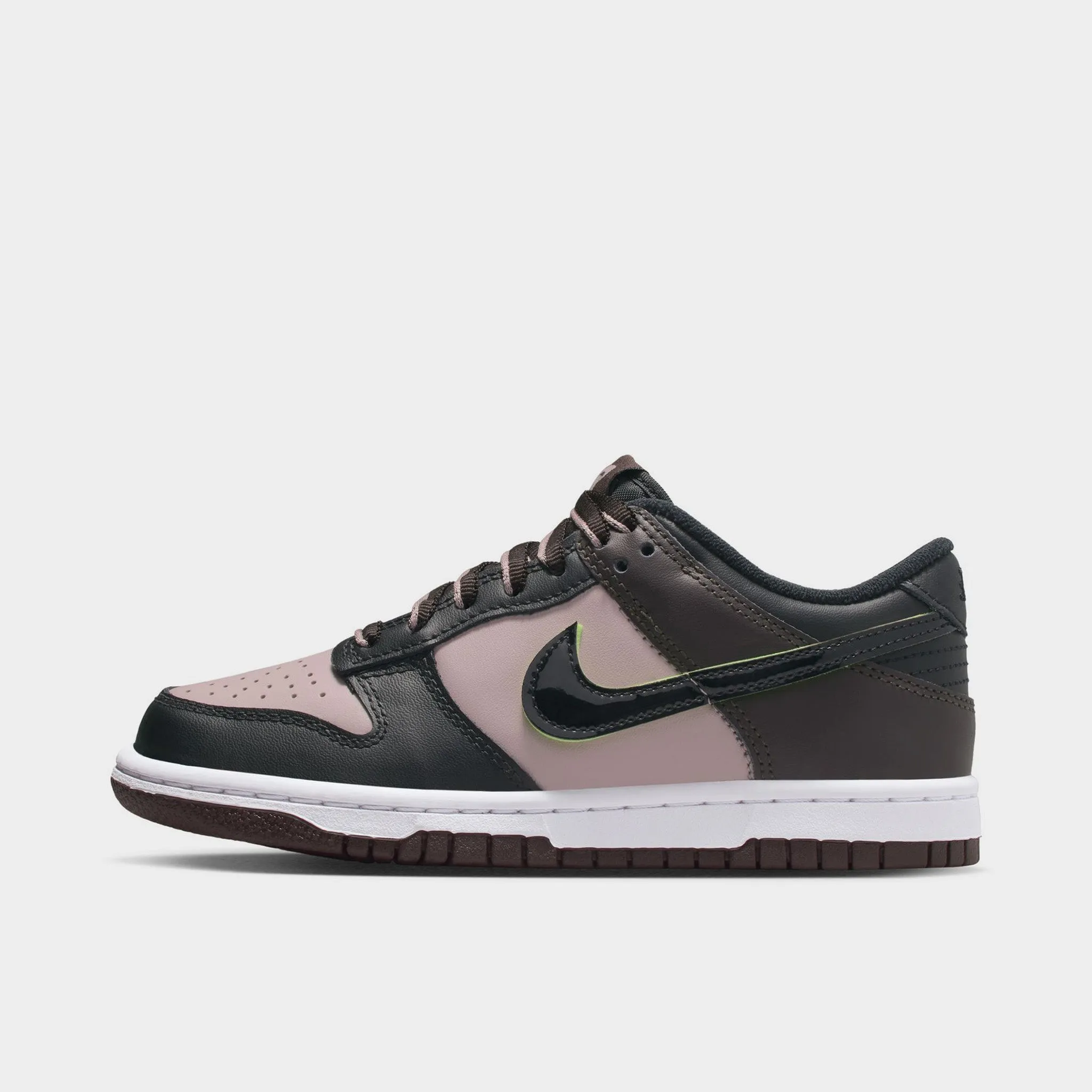 Nike Dunk Low SE GS Particle Rose / Black Pro Agility Fit