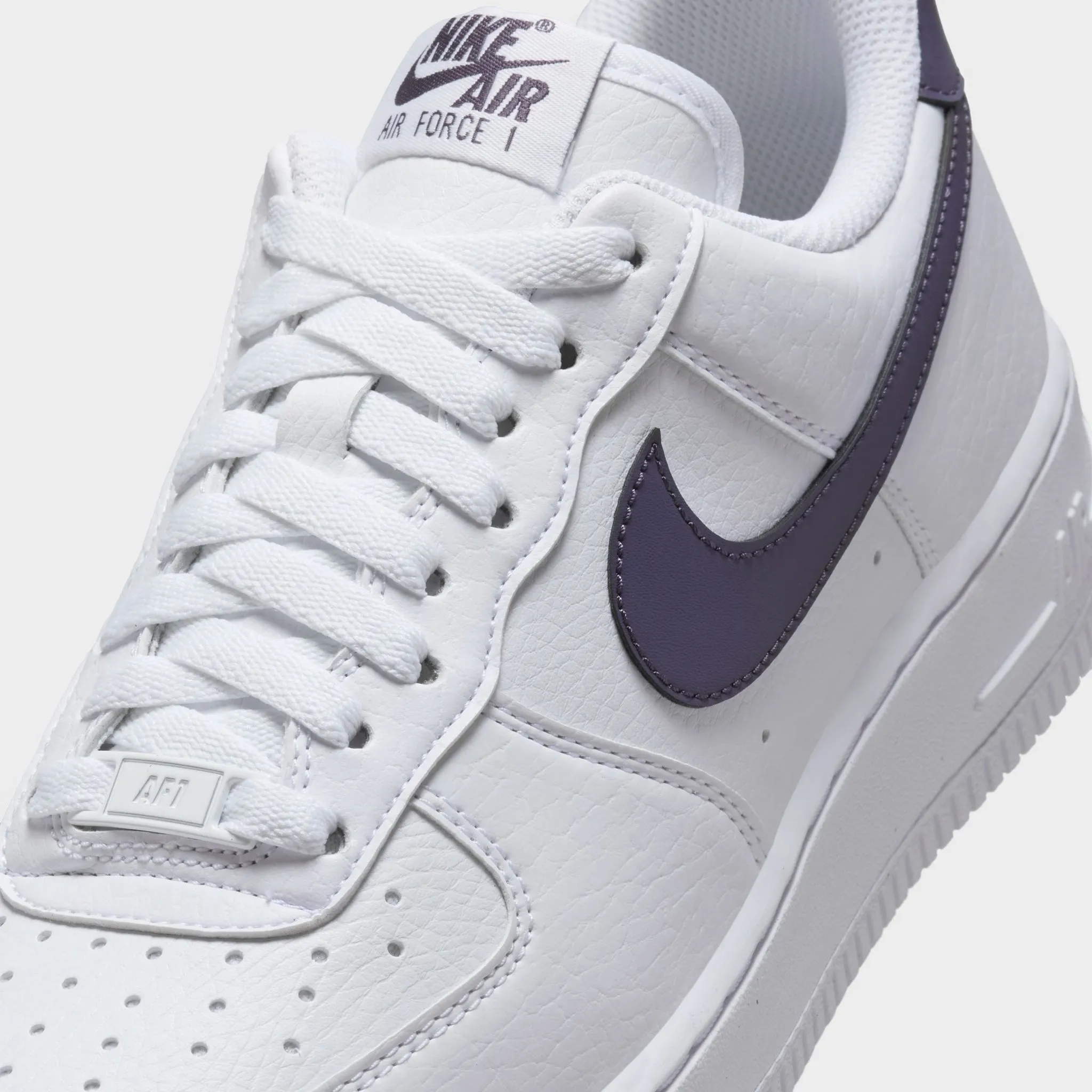 Quick Dry Inner Fabric Layered Impact Protection Nike Women's Air Force 1 '07 Next Nature White / Dark Raisin