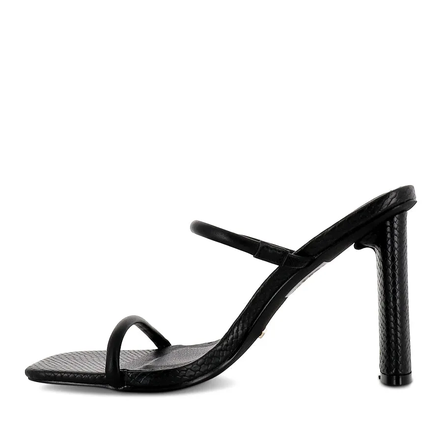 JOHANA - BLACK SCALE Bay Step Trendy Vibe