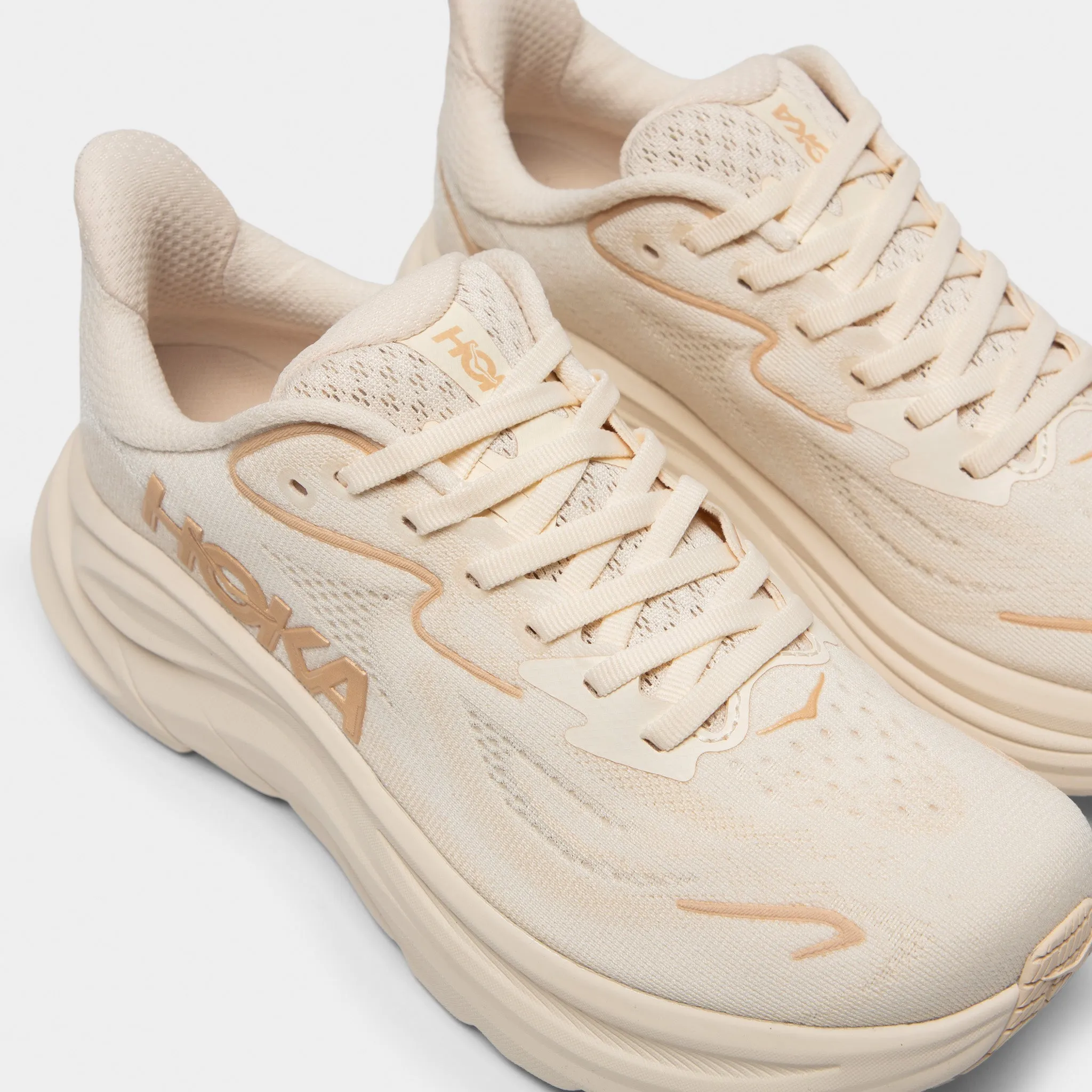 Hoka Women's Clifton 10 Vanilla / Birch Ultra Breathable Upper Knit Fabric Construction