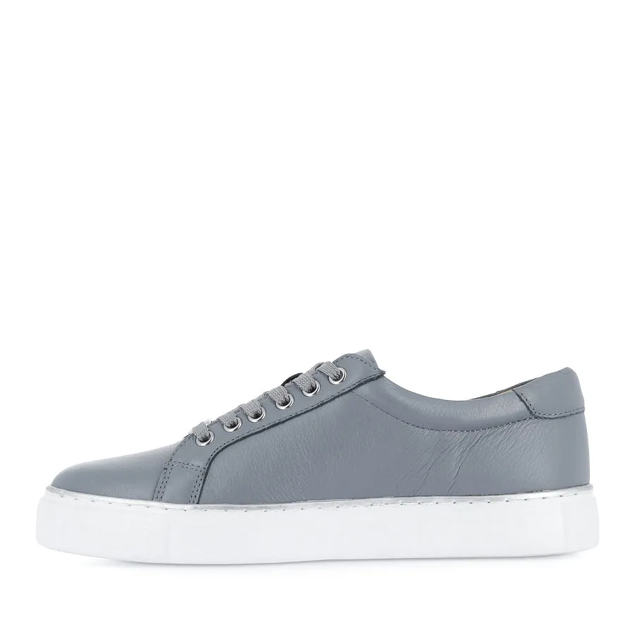 PAMELA XF - DENIM LEATHER Comfort Driven Design Weekend Moves