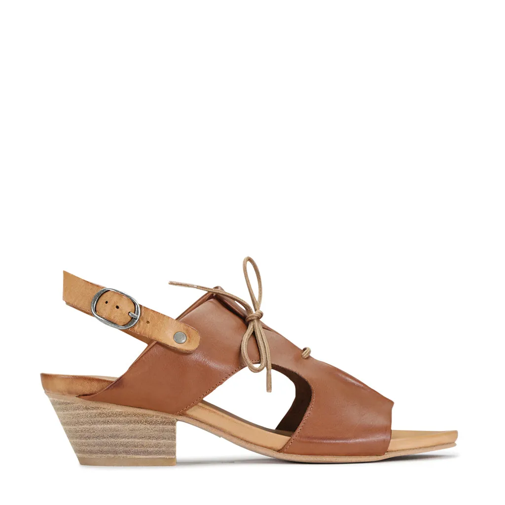 Sand Ready Mesh Layer CUBIT LEATHER HEEL SANDALS
